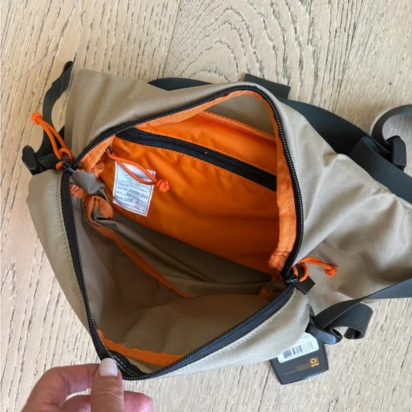 Mystery Ranch bag - NWT - Picture 10 of 10